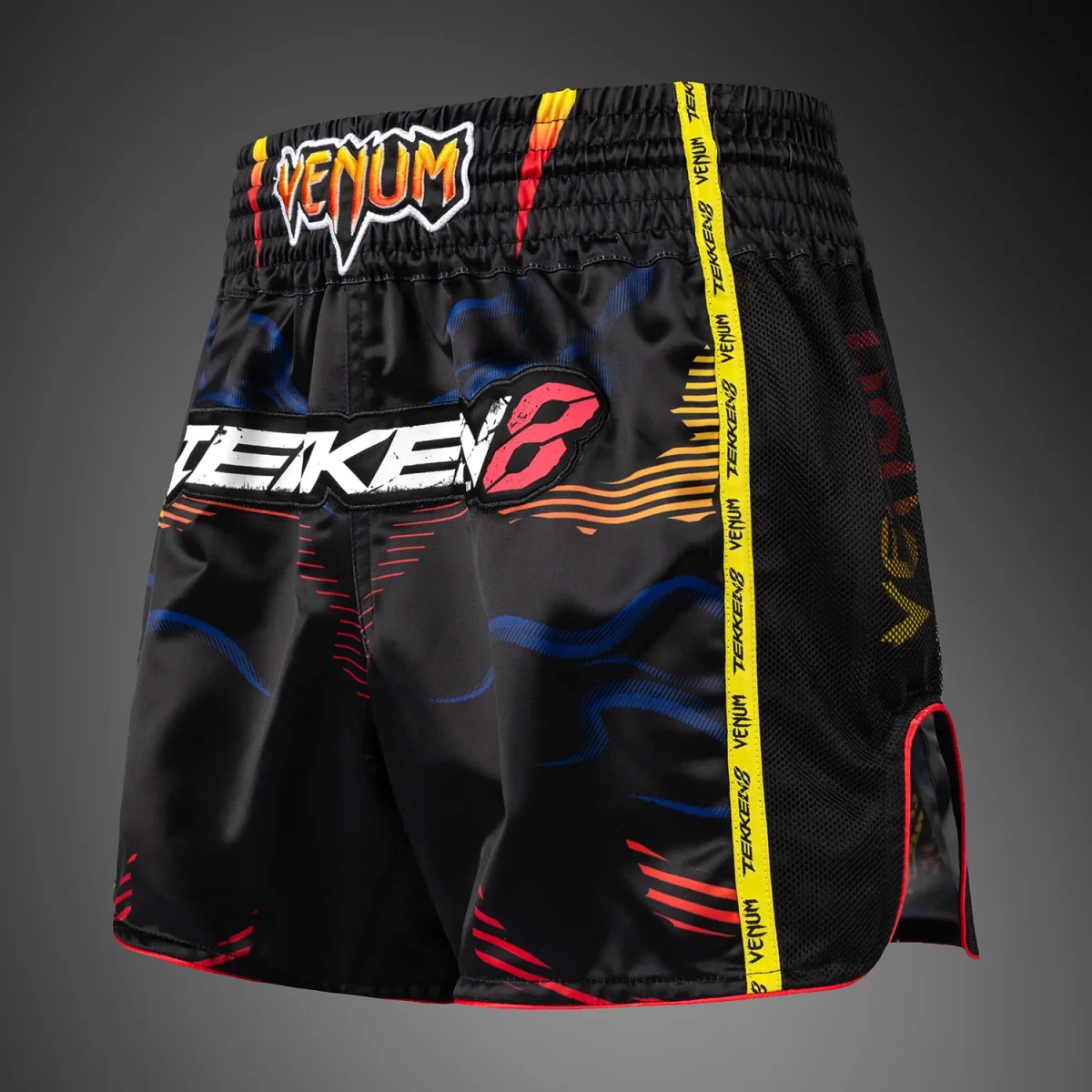 Venum x TEKKEN 8 Muay‑Thai‑Shorts - Yoshimitsu - Schwarz/Orange – Bild 3